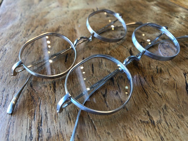 金子眼鏡ビンテージシリーズから、幅広リムが特徴の新作入荷です