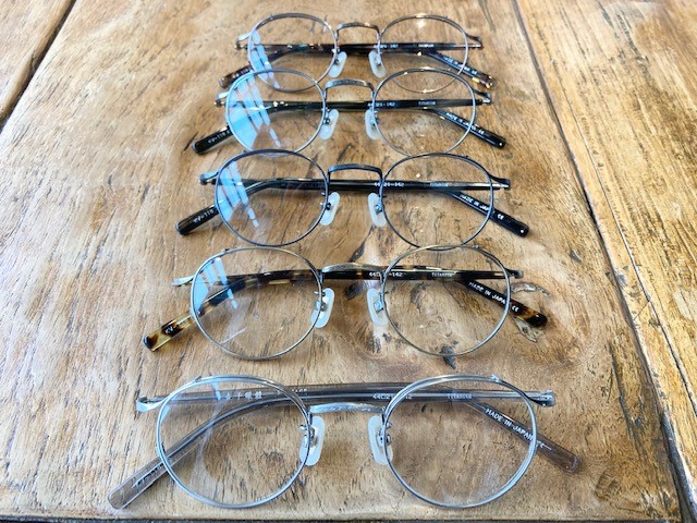 金子眼鏡VINTAGEシリーズから、クラシックなのに新しい。フローティング構造の3型が入荷！ | CREARE | ナディアパーク -  名古屋-雑貨、インテリア、ファッションなど多彩なショッピングモール、side-C情報も。