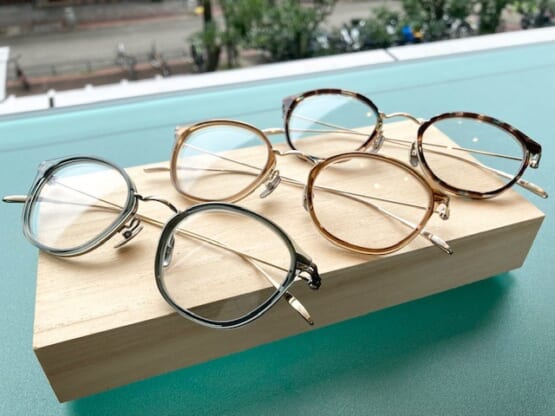 金子眼鏡ビンテージシリーズから、幅広リムが特徴の新作入荷です 