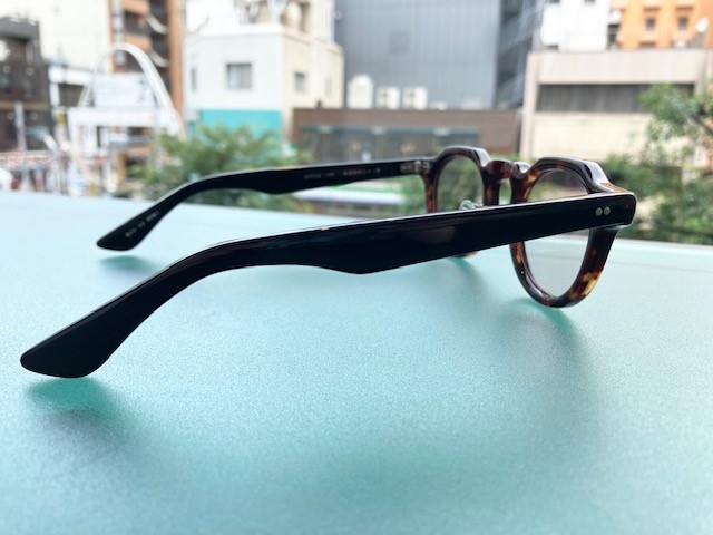 金子眼鏡セルロイドシリーズ人気のサングラス、 「KCS-33」に新色入荷